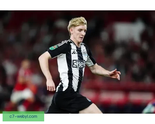 戈登半场四球闪耀纽卡客场大胜